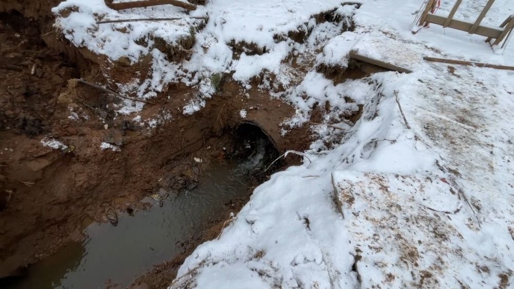 Обнаружена причина обвала грунта у сквера Железнодорожников